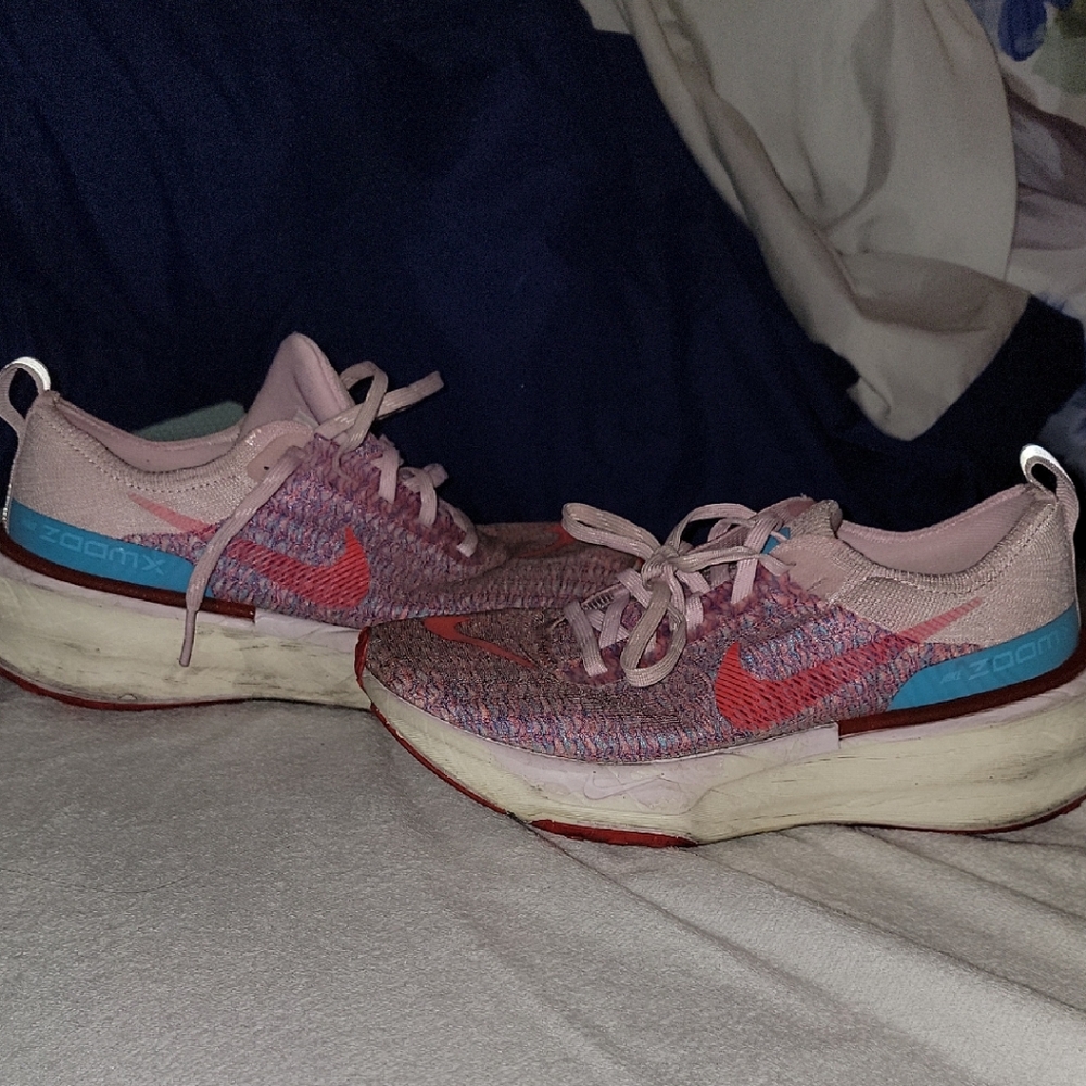 Nike Invincible Women's Pink and Blue Running Shoes